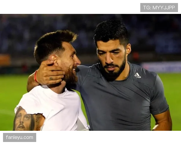 奥斯梅恩与埃托奥：顶级中锋的终结效率差异与战术角色演变