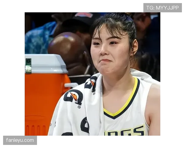 李月汝在WNBA省吃俭用，回国一顿火锅吃掉半个月工资